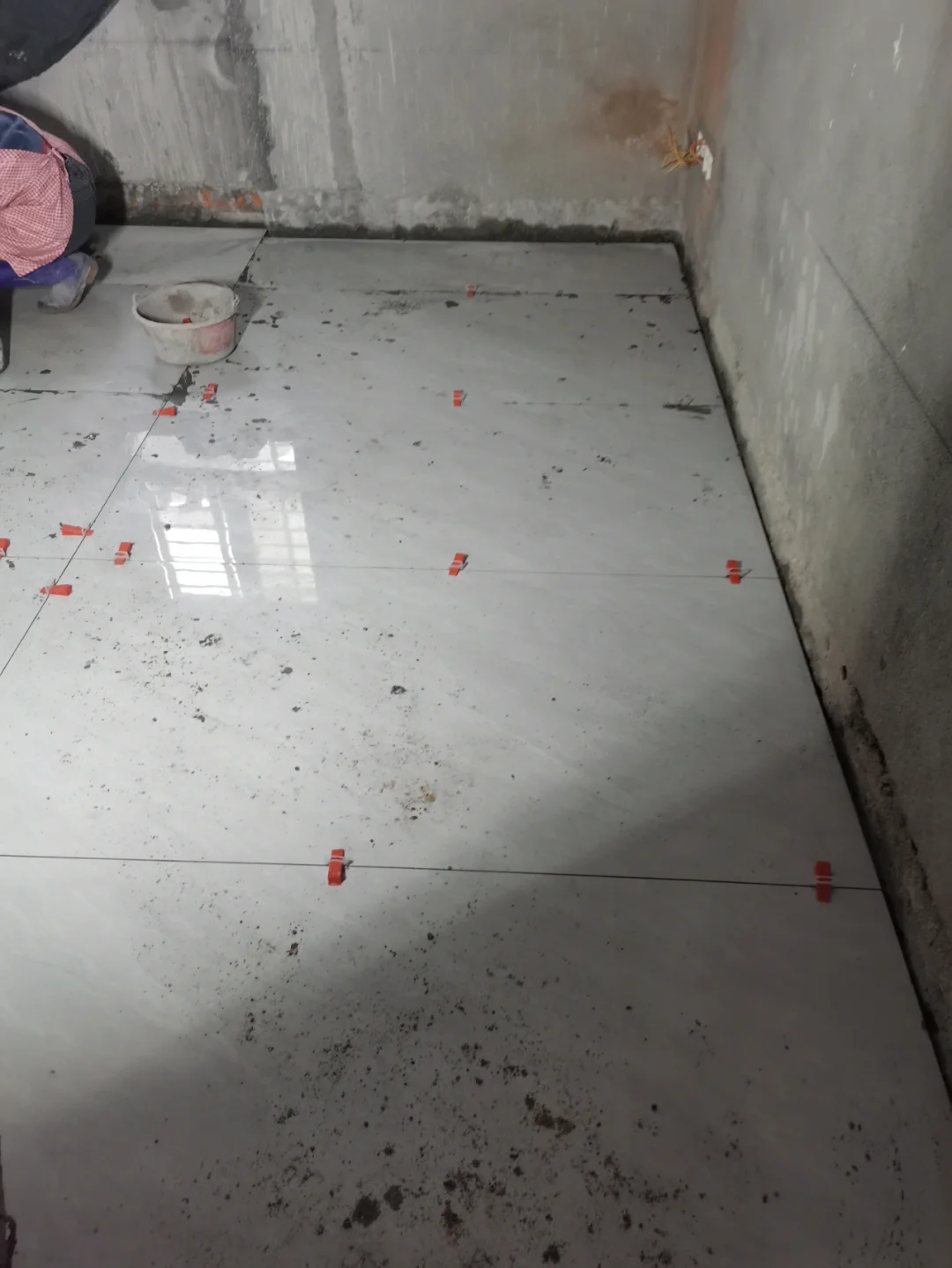 瓷砖边烂了一点怎么办(瓷砖边烂了一点怎么办视频) 瓷砖边烂了一点怎么办(瓷砖边烂了一点怎么办视频)